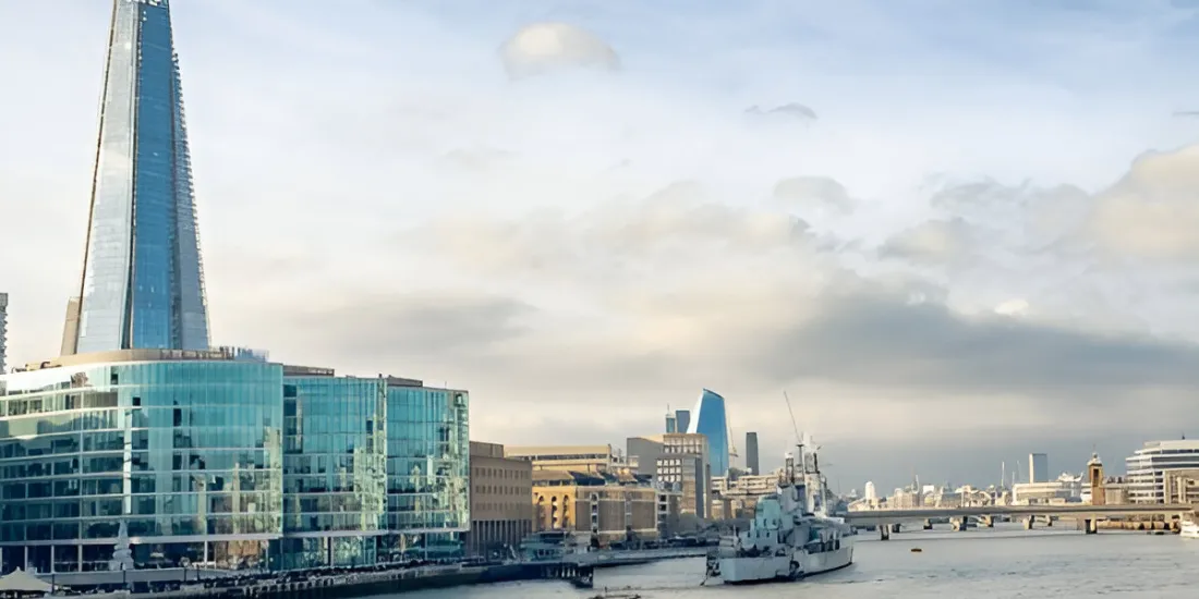 Study in Brighton: The Ultimate Guide to Scholarship, Live, Learn & Grow