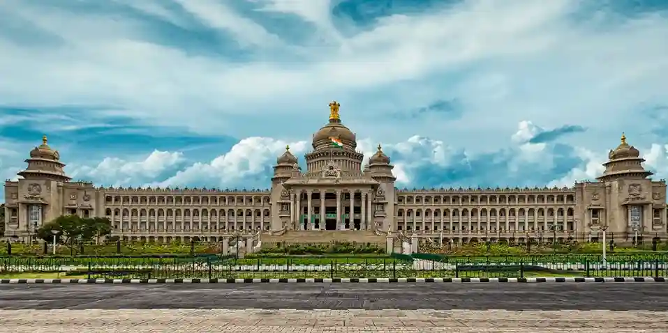 Study in Delhi: The Ultimate Guide to Scholarship, Live, Learn & Grow