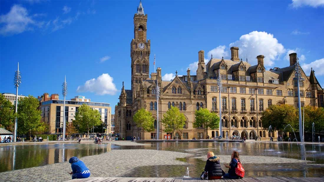 The Ultimate Guide to Study in Bradford for Indian Students