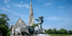 Study in St. Albans: The Ultimate Guide to Scholarship, Live, Learn & Grow