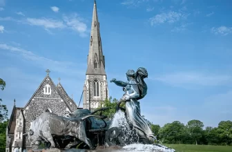 Study in St. Albans: The Ultimate Guide to Scholarship, Live, Learn & Grow