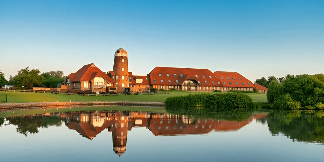 Study in Peterborough: The Ultimate Guide to Scholarship, Live, Learn & Grow