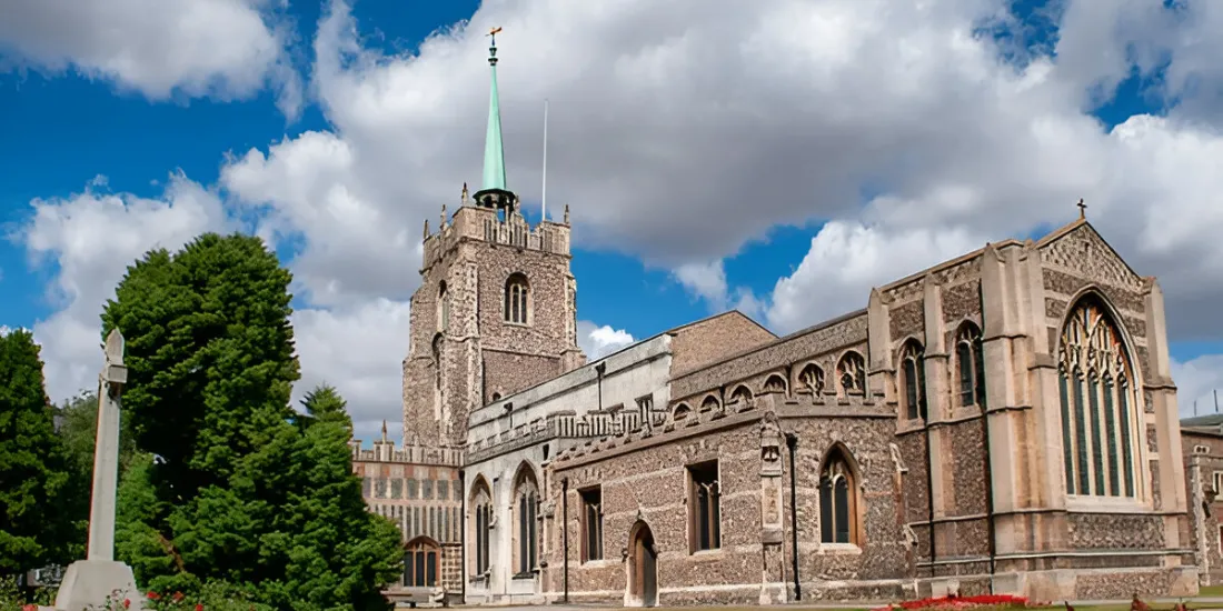 Study in Stoke-on-Tre­nt: The Ultimate Guide to Scholarship, Live, Learn & Grow