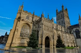 Ultimate Guide for Indian Students to Study in Leicester